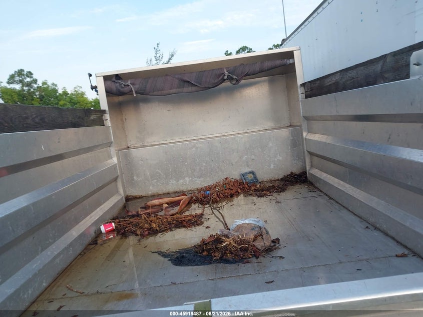 2021 Isuzu VIN 54DC4J1D1MS205972 IAAI salvage auction — FRONT END, Wait Title, sold $9,975 on 2026-09-02 (photo 6)