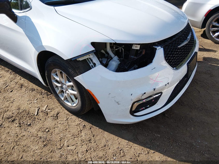 2026 Chrysler Pacifica VIN 2C4RC1BGXTR183447 IAAI salvage auction — RIGHT FRONT, Salvage Title, sold $18,200 on 2026-08-22 (photo 6)