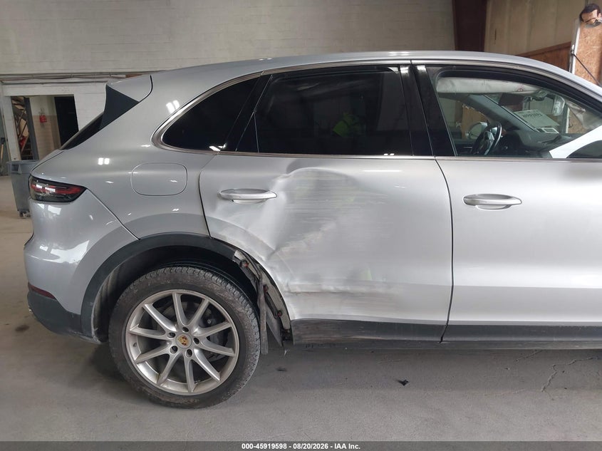 2019 Porsche Cayenne VIN WP1AB2AYXKDA61297 IAAI salvage auction — RIGHT SIDE, Salvage Title, sold $14,200 on 2026-09-20 (photo 6)
