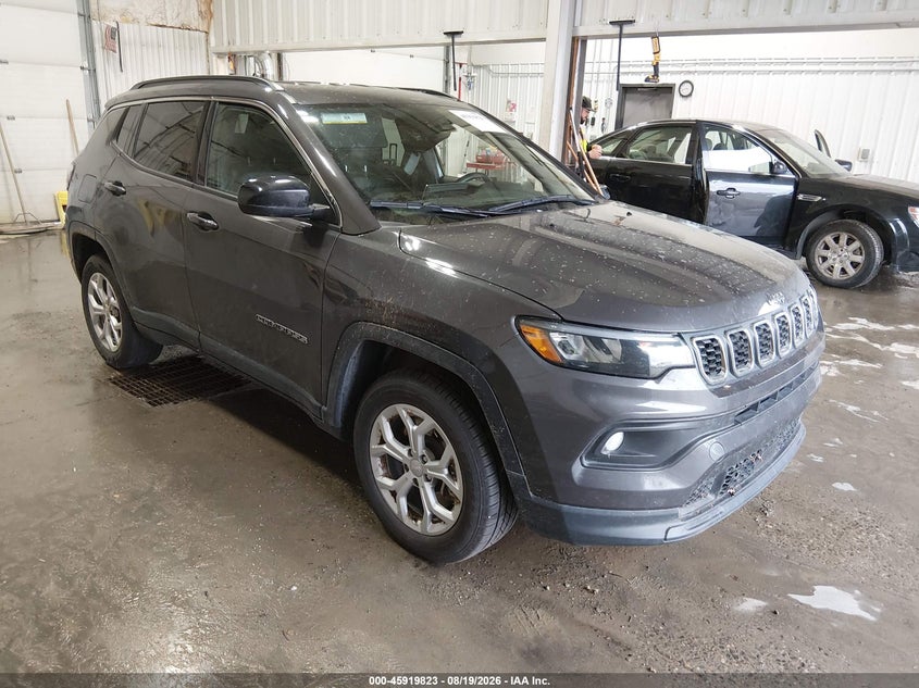 2024 Jeep Compass VIN 3C4NJDBN5RT116958 — IAAI salvage auction photo