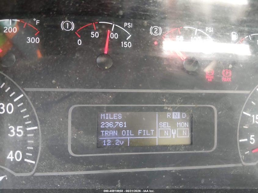 2022 International VIN 3HAEUMML2NL609327 IAAI salvage auction — NORMAL WEAR, Salvage Title, sold $10,600 on 2026-09-30 (photo 5)