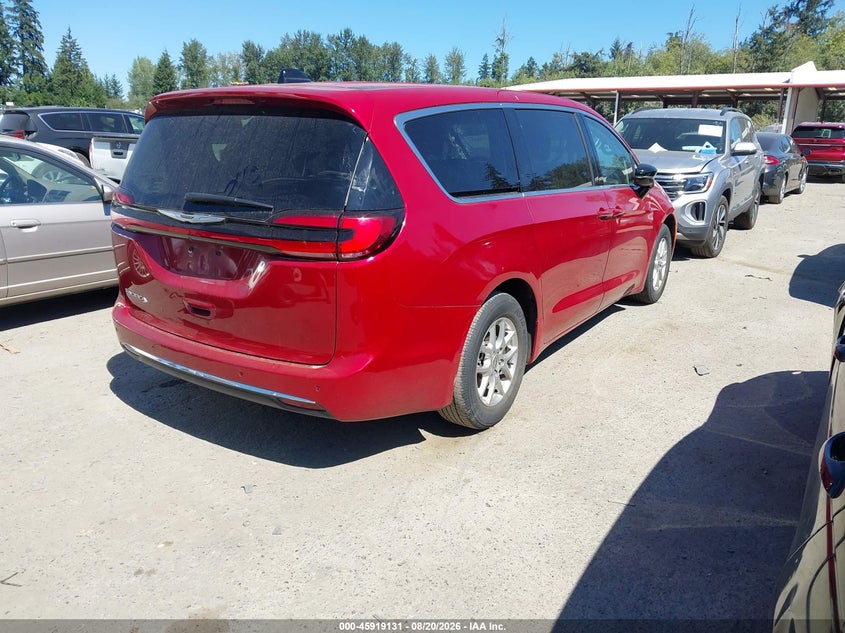 2024 Chrysler Pacifica VIN 2C4RC1BG6RR170185 IAAI salvage auction — REAR END, Enterprise Vehicles Clear Only (Illinois), sold $13,500 on 2026-08-23 (photo 4)