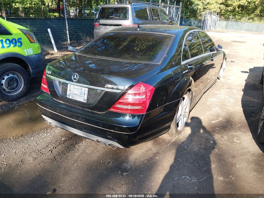 2009 Mercedes-benz S class VIN WDDNG77X29A256649 IAAI salvage auction — NORMAL WEAR, Clear (Virginia), sold $900 on 2026-08-20 (photo 4)
