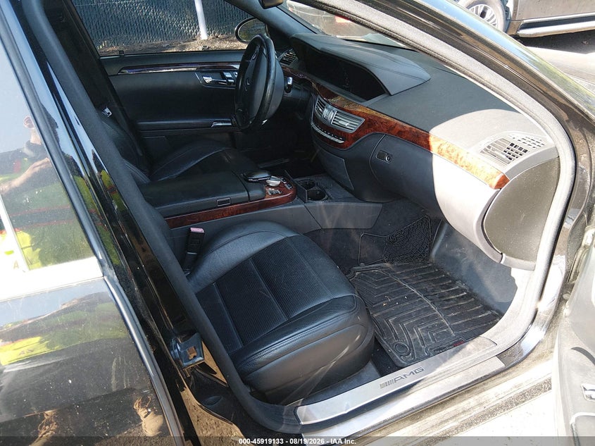 2009 Mercedes-benz S class VIN WDDNG77X29A256649 IAAI salvage auction — NORMAL WEAR, Clear (Virginia), sold $900 on 2026-08-20 (photo 5)