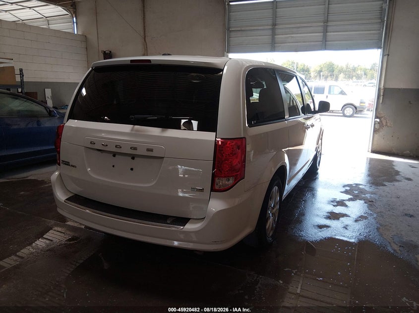 2018 Dodge Grand caravan VIN 2C4RDGBG6JR296681 IAAI salvage auction — NORMAL WEAR, Sf97 (Oklahoma), sold $25 on 2026-09-16 (photo 4)