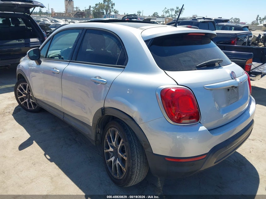 2016 Fiat 500x VIN ZFBCFXET0GP414116 IAAI salvage auction — LEFT & RIGHT, Wait Title, sold $250 on 2026-09-16 (photo 3)