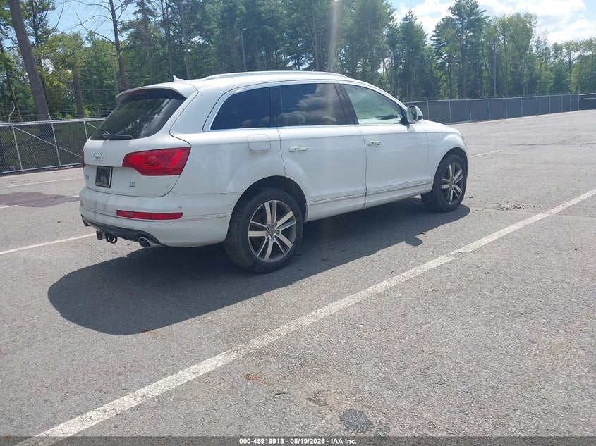 2015 Audi Q7 VIN WA1LMAFE1FD019369 IAAI salvage auction — NORMAL WEAR, Clear (New Jersey), sold $1,200 on 2026-08-29 (photo 4)