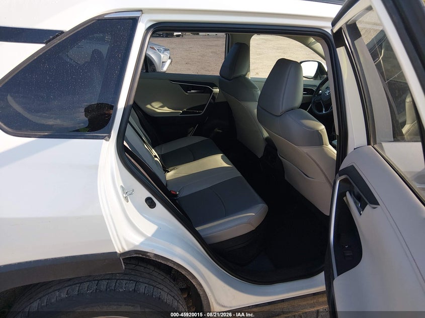 2019 Toyota Rav 4 VIN JTMDWRFV8KD036893 IAAI salvage auction — FRONT END, Salvage Title, sold $11,250 on 2026-09-21 (photo 8)