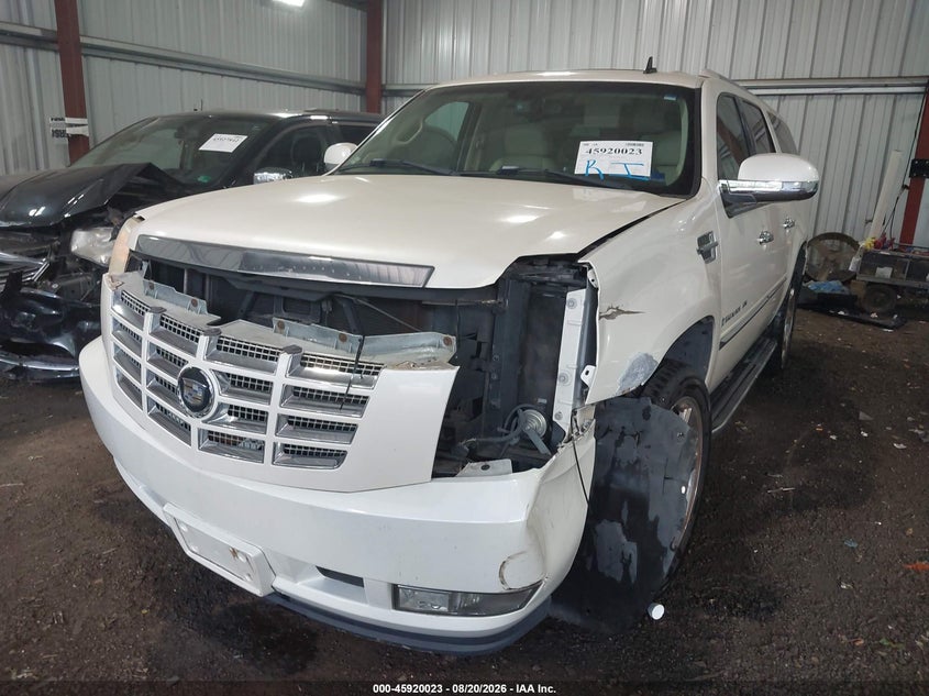 2007 Cadillac Escalade esv VIN 1GYFK66867R266255 IAAI salvage auction — FRONT END, Clear (Virginia), sold $3,900 on 2026-09-10 (photo 2)