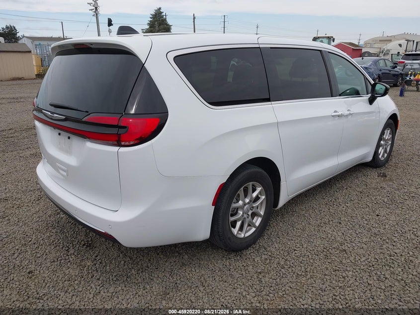 2025 Chrysler Pacifica VIN 2C4RC1BG2SR612207 IAAI salvage auction — NORMAL WEAR, Salvage Title, sold $16,900 on 2026-09-01 (photo 4)