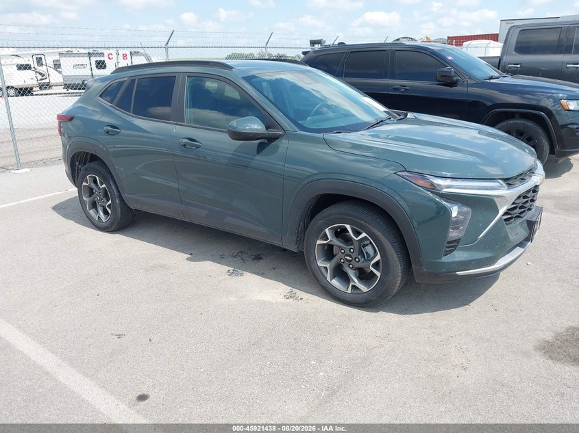 2025 Chevrolet Trax VIN KL77LHEP0SC065990 — IAAI salvage auction photo