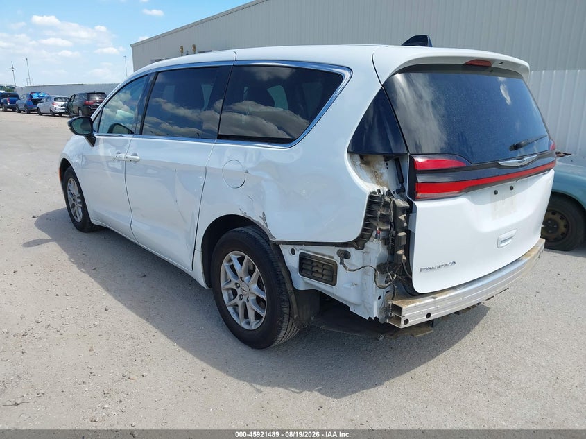 2024 Chrysler Pacifica VIN 2C4RC1BG7RR168025 IAAI salvage auction — SIDE, Wait Title, sold $9,500 on 2026-08-26 (photo 3)