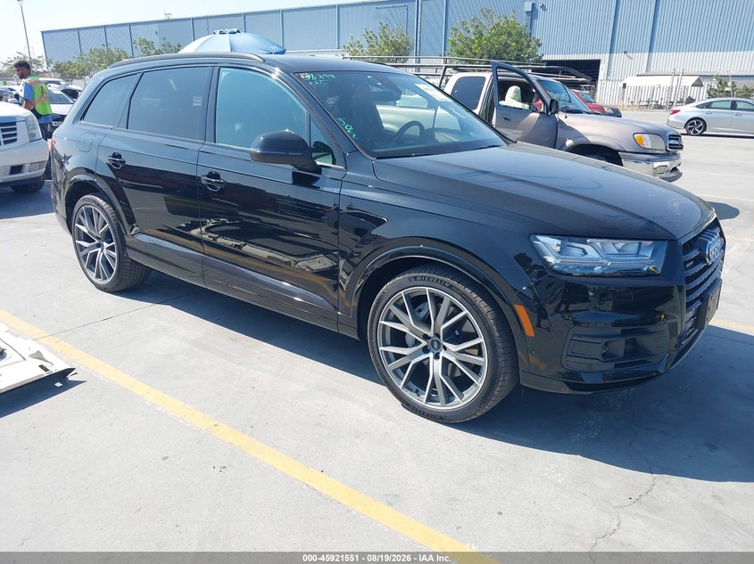 2019 Audi Q7 VIN WA1VAAF72KD010144 — IAAI salvage auction photo