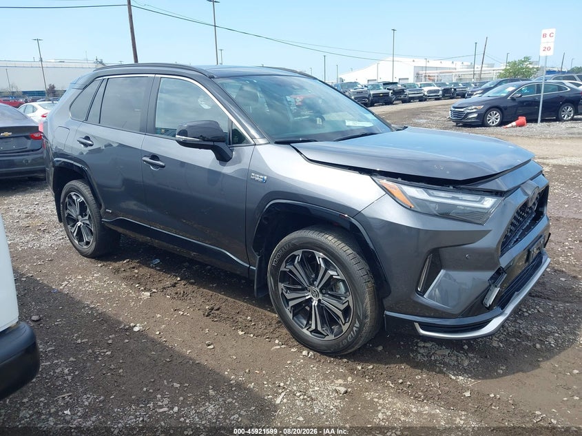 2024 Toyota RAV 4 VIN JTMFB3FVXRD198777 — IAAI salvage auction photo