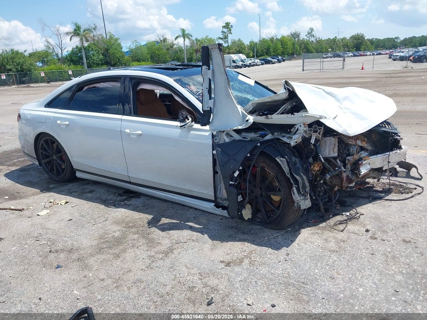 2024 Audi S8 VIN WAULSAF88RN002909 — IAAI salvage auction photo