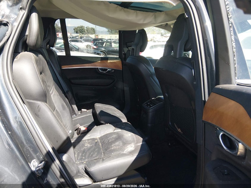 2021 Volvo Xc90 VIN YV4BR0CK7M1675725 IAAI salvage auction — SIDE, Salvage Title, sold $9,800 on 2026-10-08 (photo 8)