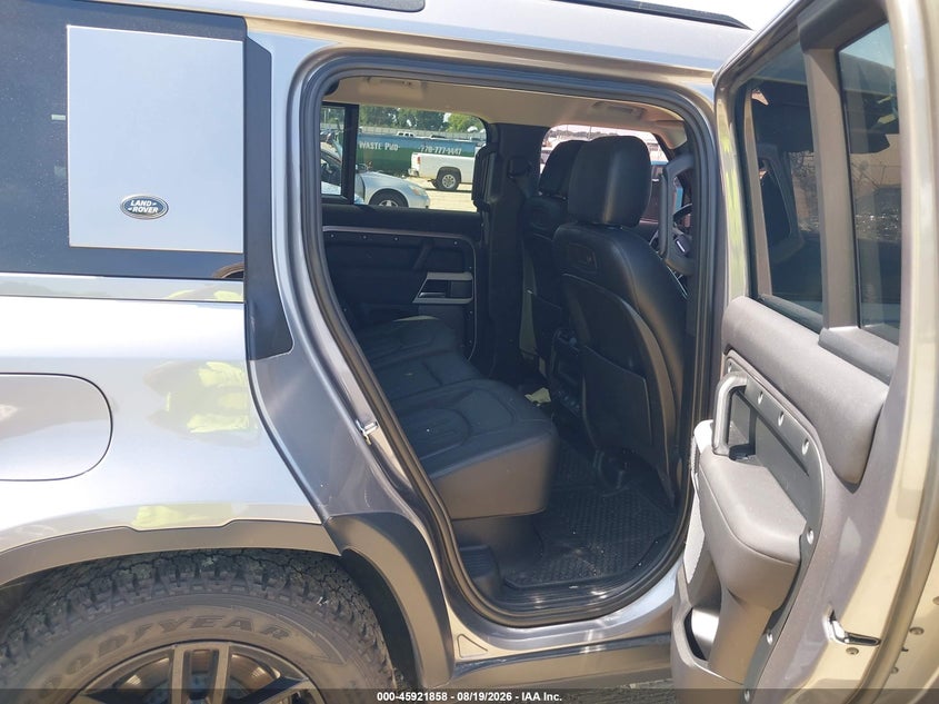 2021 Land rover Defender VIN SALEP7RU5M2049780 IAAI salvage auction — SIDE, Wait Title, sold $25,525 on 2026-10-08 (photo 8)