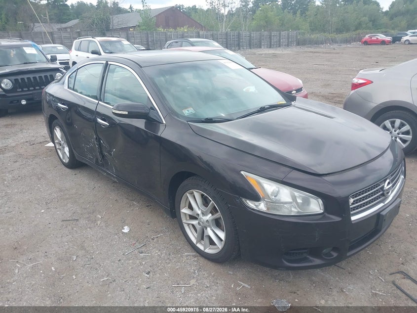 2010 Nissan Maxima VIN 1N4AA5AP4AC829122 IAAI salvage auction — SIDE, Clear (Massachusetts), sold $825 on 2026-08-31 (photo 1)