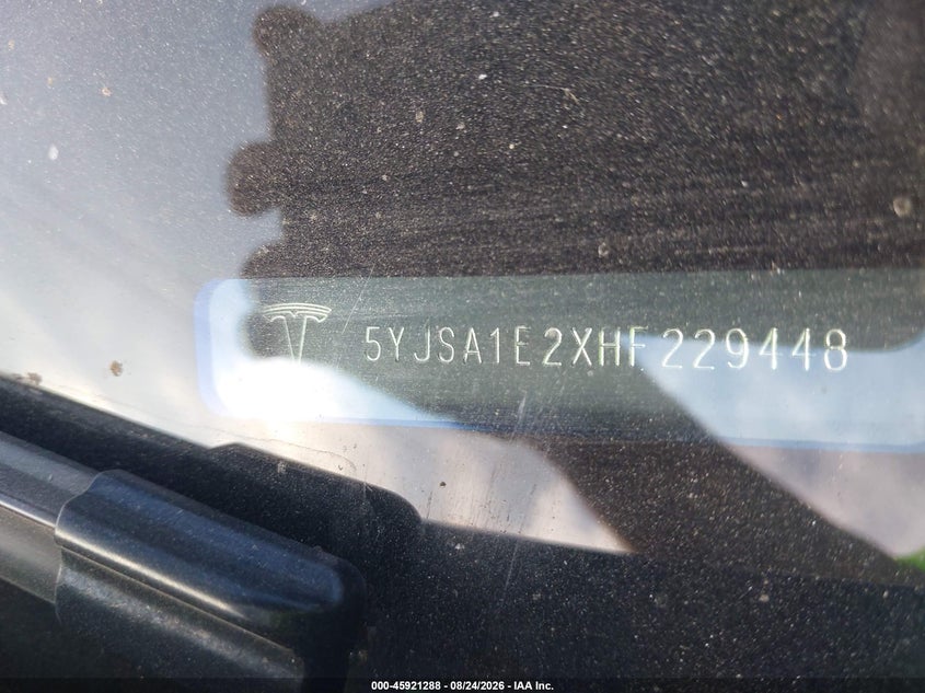 2017 Tesla Model s VIN 5YJSA1E2XHF229448 IAAI salvage auction — NORMAL WEAR, Salvage Title, sold $6,725 on 2026-09-10 (photo 9)