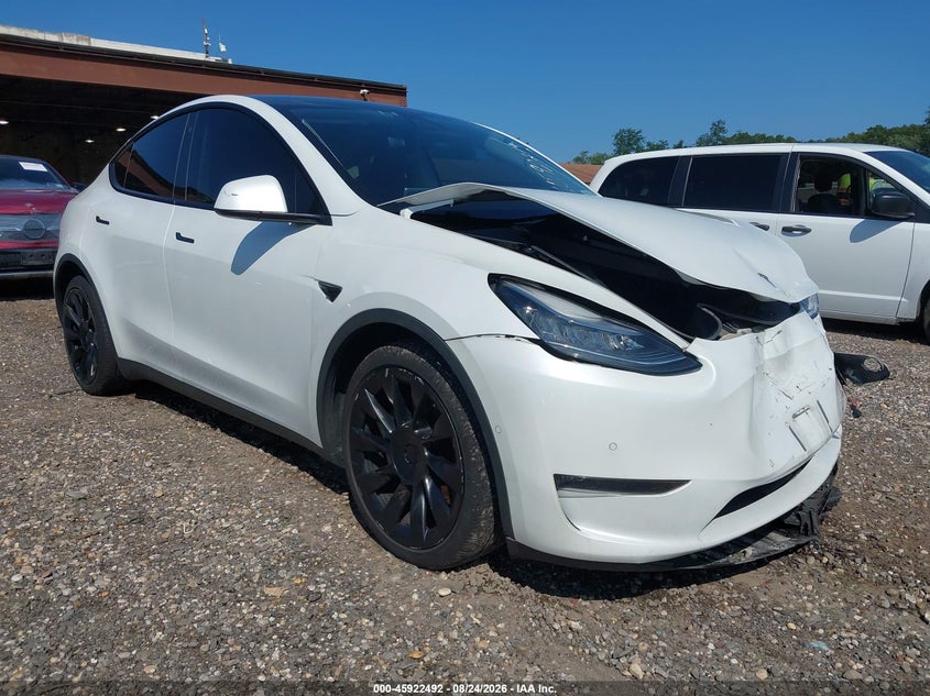 2020 Tesla Model y VIN 5YJYGDEF4LF002746 IAAI salvage auction — FRONT END, Mv-907A (New York), sold $8,100 on 2026-10-09 (photo 1)