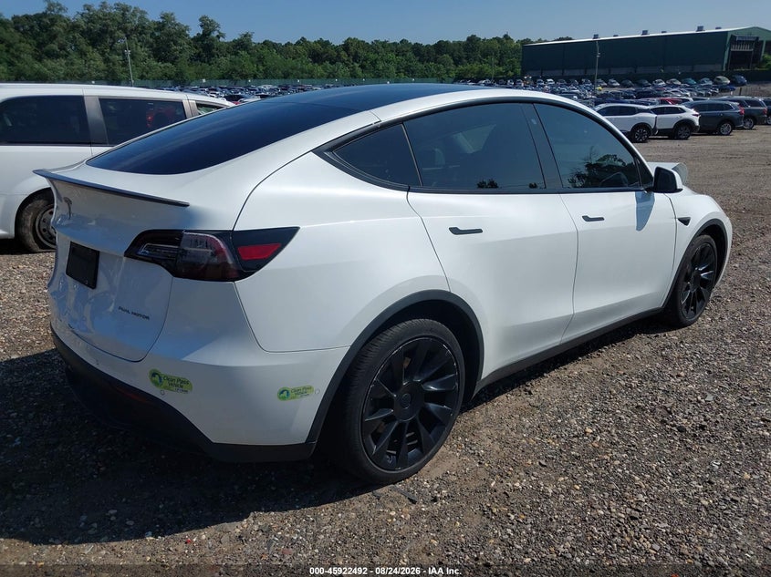 2020 Tesla Model y VIN 5YJYGDEF4LF002746 IAAI salvage auction — FRONT END, Mv-907A (New York), sold $8,100 on 2026-10-09 (photo 4)