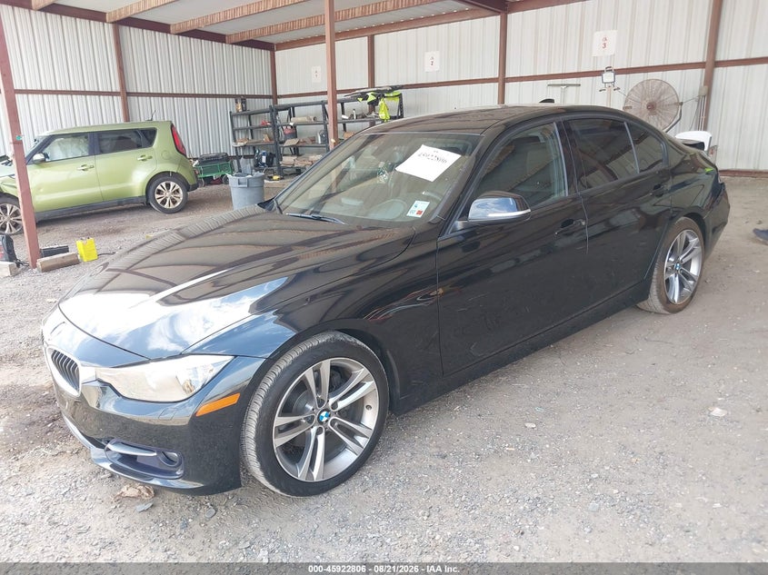 2013 BMW 3er VIN WBA3A5C54DF359771 IAAI salvage auction — REAR END, Salvage (Louisiana), sold $2,850 on 2026-09-11 (photo 2)