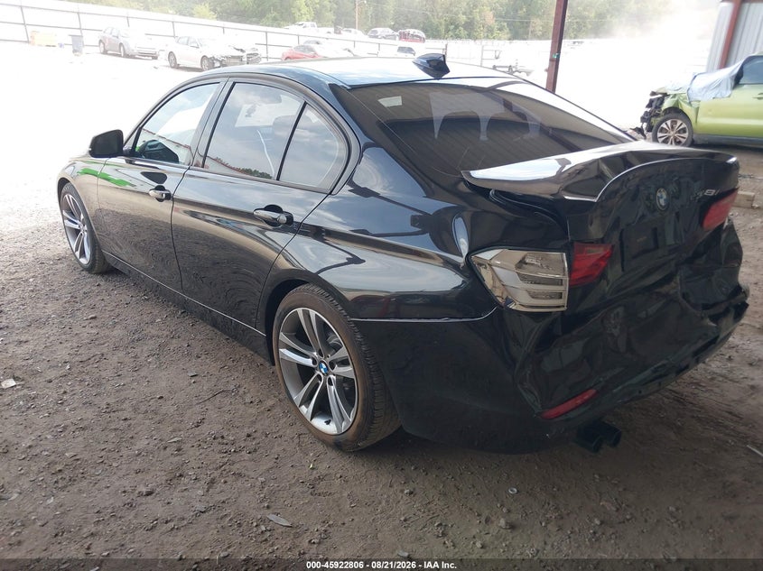 2013 BMW 3er VIN WBA3A5C54DF359771 IAAI salvage auction — REAR END, Salvage (Louisiana), sold $2,850 on 2026-09-11 (photo 3)