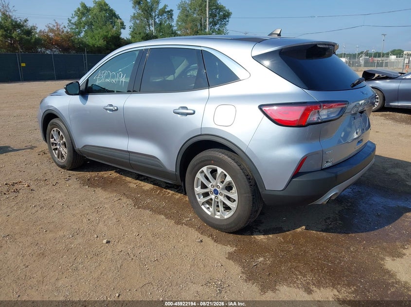 2022 Ford Escape VIN 1FMCU9G62NUB70372 IAAI salvage auction — STORM DAMAGE, Wait Title, sold $5,250 on 2026-09-22 (photo 3)