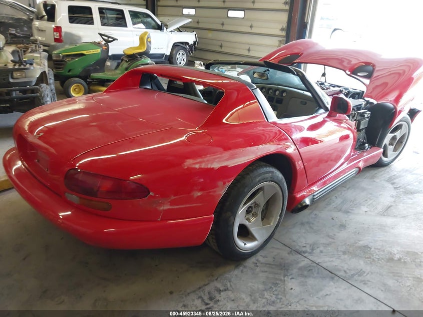 1994 Dodge Viper VIN 1B3BR65E1RV100681 IAAI salvage auction — ALL OVER, Salvage (Pennsylvania), sold $26,750 on 2026-09-10 (photo 4)