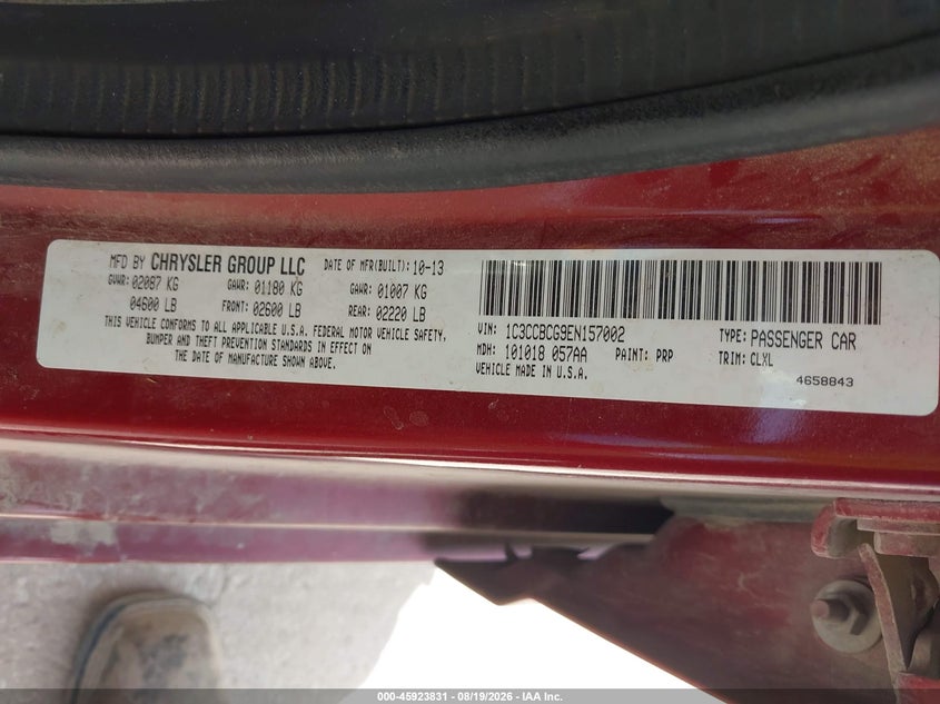 2014 Chrysler 200 VIN 1C3CCBCG9EN157002 IAAI salvage auction — SIDE, Wait Title, sold $800 on 2026-08-30 (photo 9)