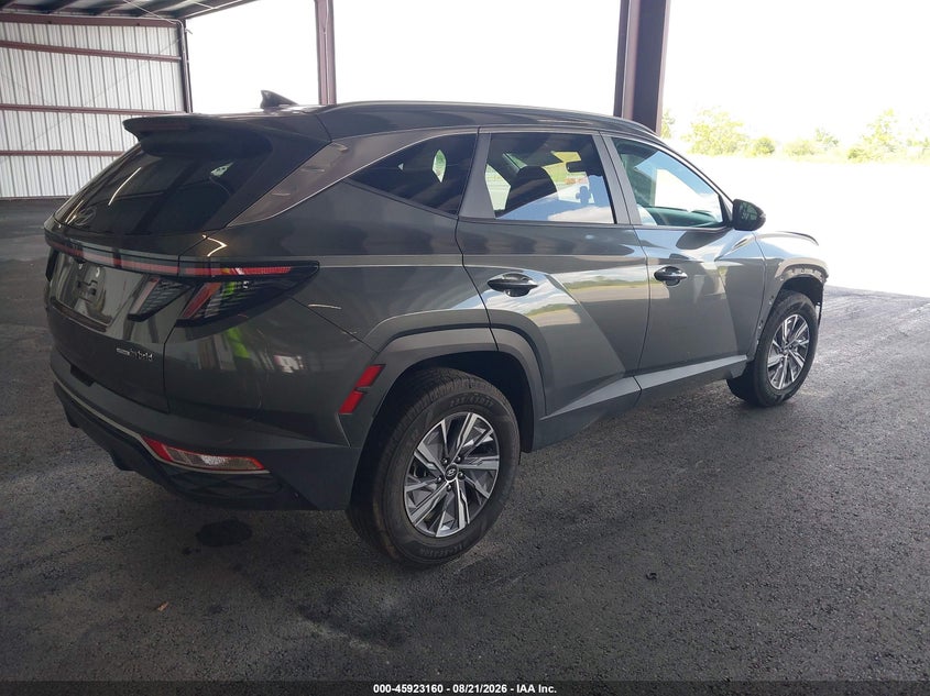 2022 Hyundai Tucson VIN KM8JBCA10NU076921 IAAI salvage auction — ALL OVER, Wait Title, sold $8,100 on 2026-10-07 (photo 4)