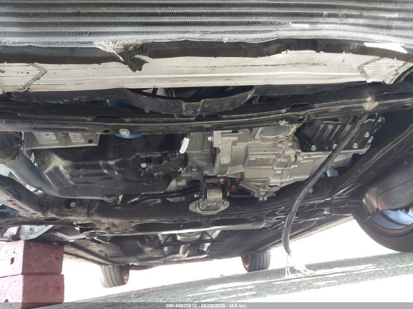 2026 Hyundai Elantra n VIN KMHLW4DK9TU036048 IAAI salvage auction — SIDE, Salvage (California), sold $8,125 on 2026-09-08 (photo 6)