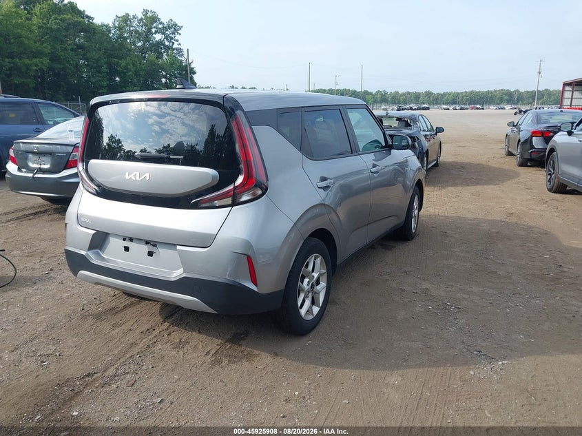 2024 Kia Soul VIN KNDJ23AU3R7240083 IAAI salvage auction — LEFT SIDE, Enterprise Vehicles Clear Only (Illinois), sold $9,000 on 2026-08-23 (photo 4)