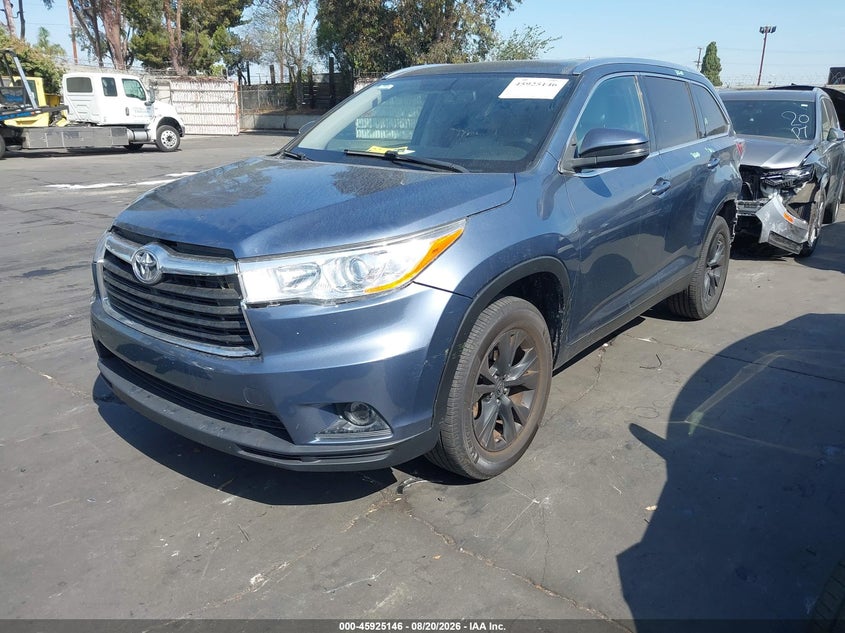 2016 Toyota Highlander VIN 5TDKKRFH1GS153224 IAAI salvage auction — REAR END, Salvage Certificate (California), sold $6,700 on 2026-08-23 (photo 2)