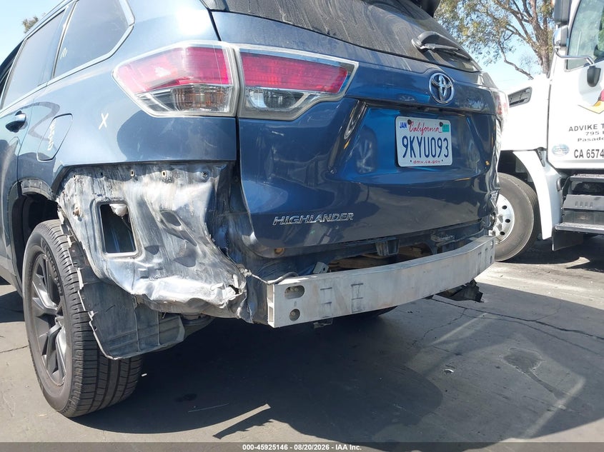 2016 Toyota Highlander VIN 5TDKKRFH1GS153224 IAAI salvage auction — REAR END, Salvage Certificate (California), sold $6,700 on 2026-08-23 (photo 6)