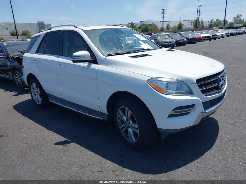 2015 Mercedes-benz M-klasse VIN 4JGDA5JB7FA544022 IAAI salvage auction — REAR END, Wait Title, sold $3,100 on 2026-09-02 (photo 1)