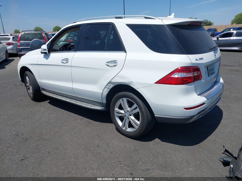 2015 Mercedes-benz M-klasse VIN 4JGDA5JB7FA544022 IAAI salvage auction — REAR END, Wait Title, sold $3,100 on 2026-09-02 (photo 3)