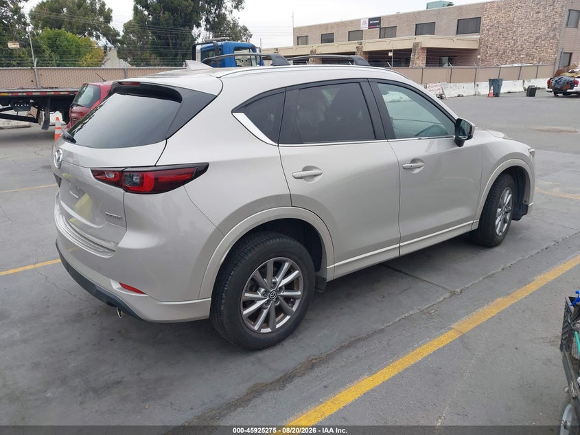 2025 Mazda Cx-5 VIN JM3KFBBLXS0612033 IAAI salvage auction — SIDE, Wait Title, sold $7,100 on 2026-09-06 (photo 4)