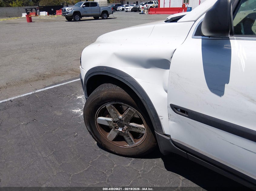 2005 Volvo Xc90 VIN YV1CZ592651189592 IAAI salvage auction — LEFT FRONT, Salvage (California), sold $725 on 2026-09-02 (photo 6)