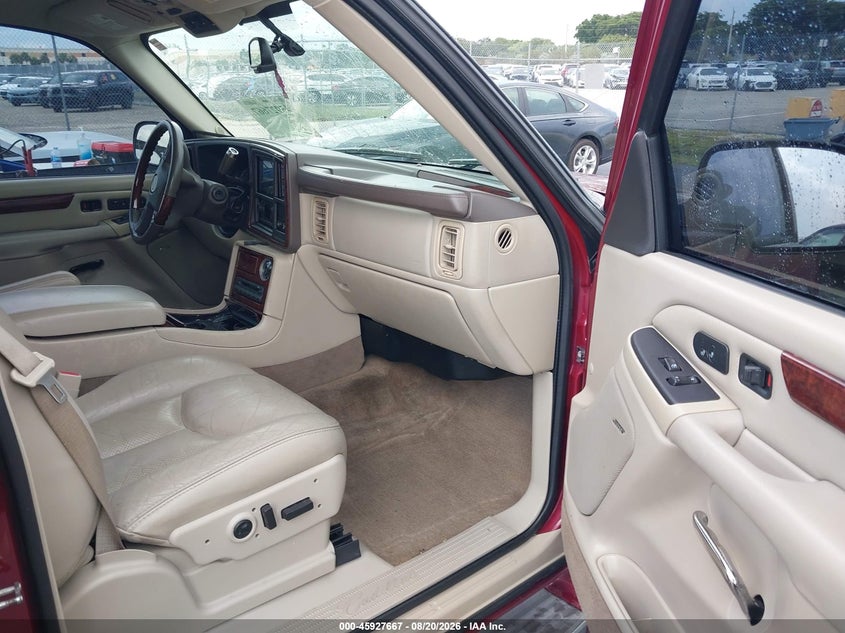 2005 Cadillac Escalade VIN 1GYEC63T45R149093 IAAI salvage auction — LEFT FRONT, Rebuildable (Florida), sold $1,200 on 2026-09-11 (photo 5)