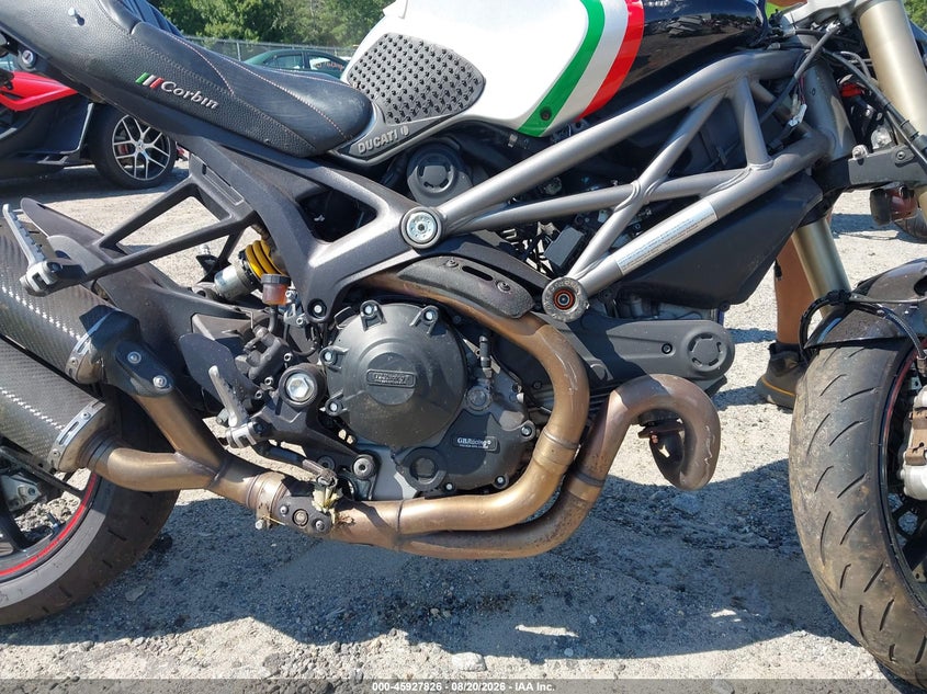 2013 Ducati Monster VIN ZDM1RARR3DB068115 IAAI salvage auction — FRONT END, Wait Title, sold $800 on 2026-09-08 (photo 8)