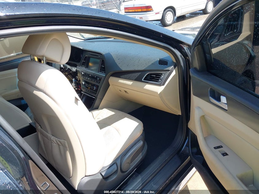2016 Hyundai Sonata VIN 5NPE34AF0GH433841 IAAI salvage auction — NORMAL WEAR, Clear-Endorsement (Wisconsin), sold $0 on 2026-09-23 (photo 5)