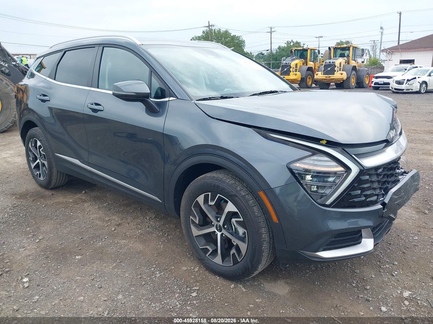 2025 Kia Sportage VIN KNDPVCDF7S7340952 IAAI salvage auction — LEFT FRONT, Salvage Title, sold $8,100 on 2026-10-14 (photo 1)
