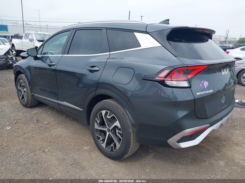 2025 Kia Sportage VIN KNDPVCDF7S7340952 IAAI salvage auction — LEFT FRONT, Salvage Title, sold $8,100 on 2026-10-14 (photo 3)