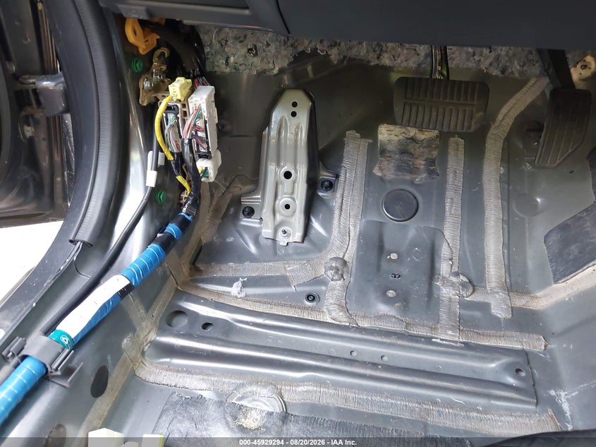 2022 Subaru Outback VIN 4S4BTGPD8N3126710 IAAI salvage auction — FRESH WATER, Wait Title, sold $8,525 on 2026-10-15 (photo 6)