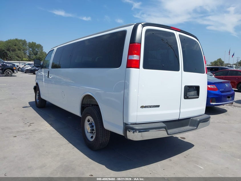 2025 Chevrolet Express VIN 1GAZGPF70S1150342 IAAI salvage auction — FRONT END, Enterprise Vehicles Clear Only (Texas), sold $16,350 on 2026-09-15 (photo 3)