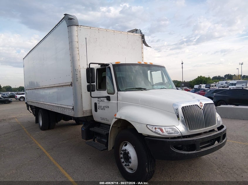 2019 International VIN 1HTMMMML6KH584882 IAAI salvage auction — ROLLOVER, Wait Title, sold $1,500 on 2026-10-09 (photo 1)