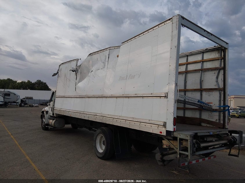 2019 International VIN 1HTMMMML6KH584882 IAAI salvage auction — ROLLOVER, Wait Title, sold $1,500 on 2026-10-09 (photo 3)