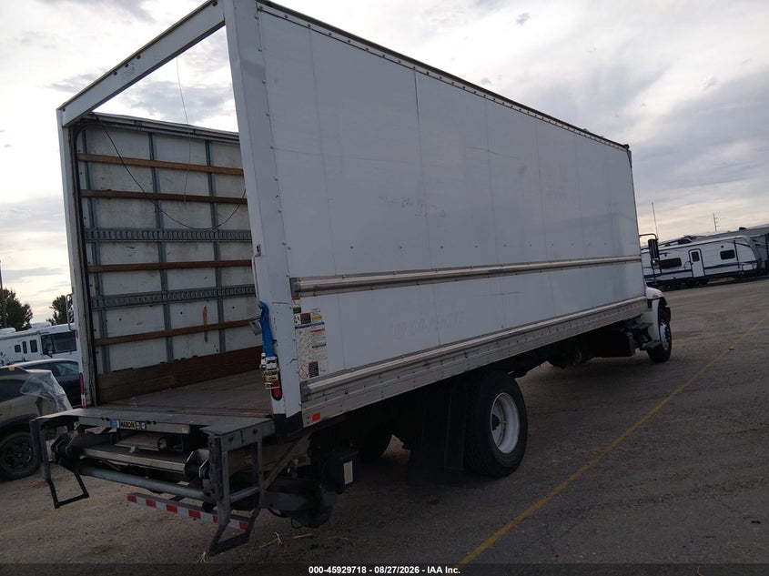 2019 International VIN 1HTMMMML6KH584882 IAAI salvage auction — ROLLOVER, Wait Title, sold $1,500 on 2026-10-09 (photo 4)