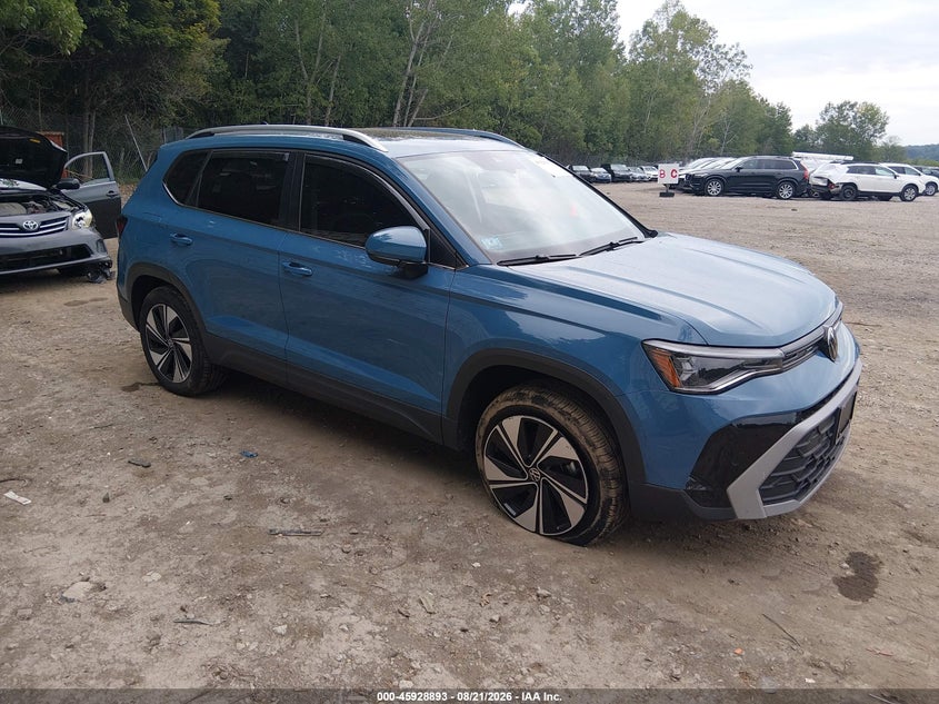 2025 Volkswagen Taos VIN 3VVVC7B24SM068467 — IAAI salvage auction photo